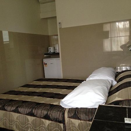 Avalon Motel Маунт Гамбиър Екстериор снимка