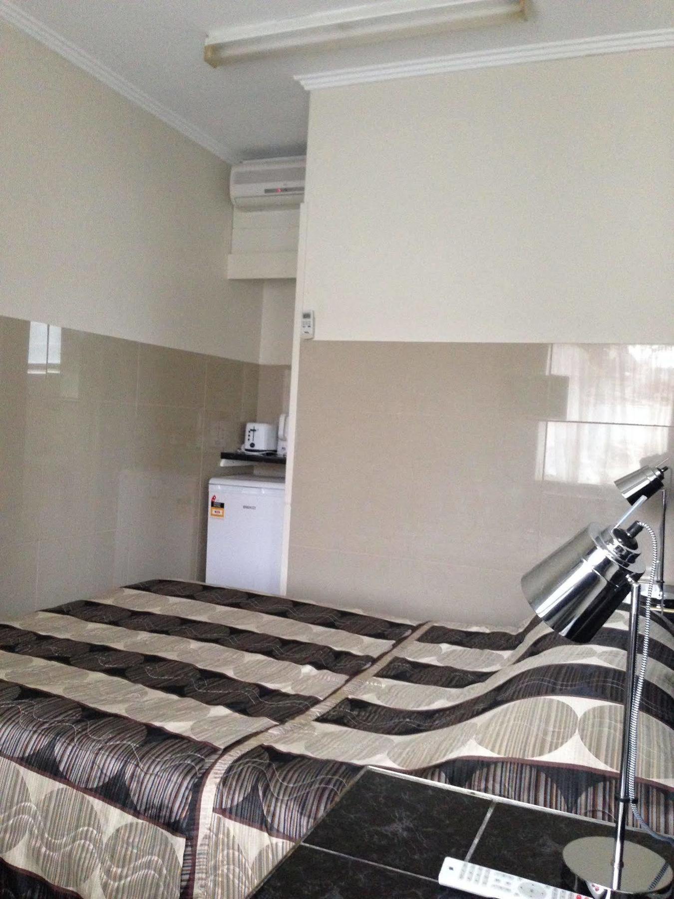 Avalon Motel Маунт Гамбиър Екстериор снимка